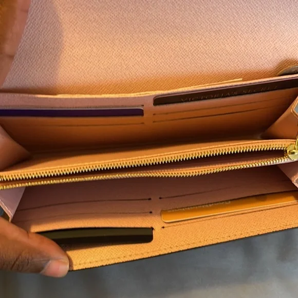 Louis Vuitton Sarah Wallet - Picture 5 of 5